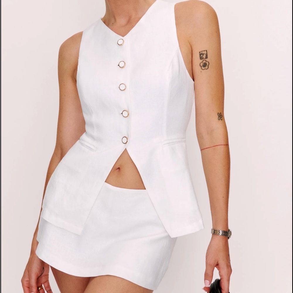 Reformation White Sleeveless Vest